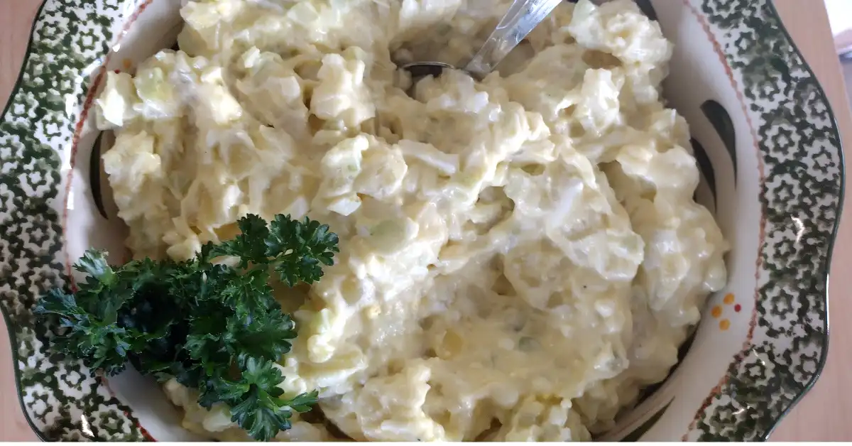Creamy-Old-Fashion-Potato-Salad