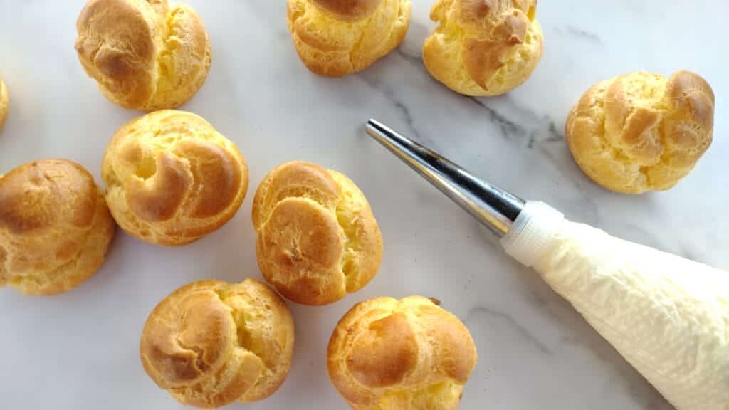 cream puffs