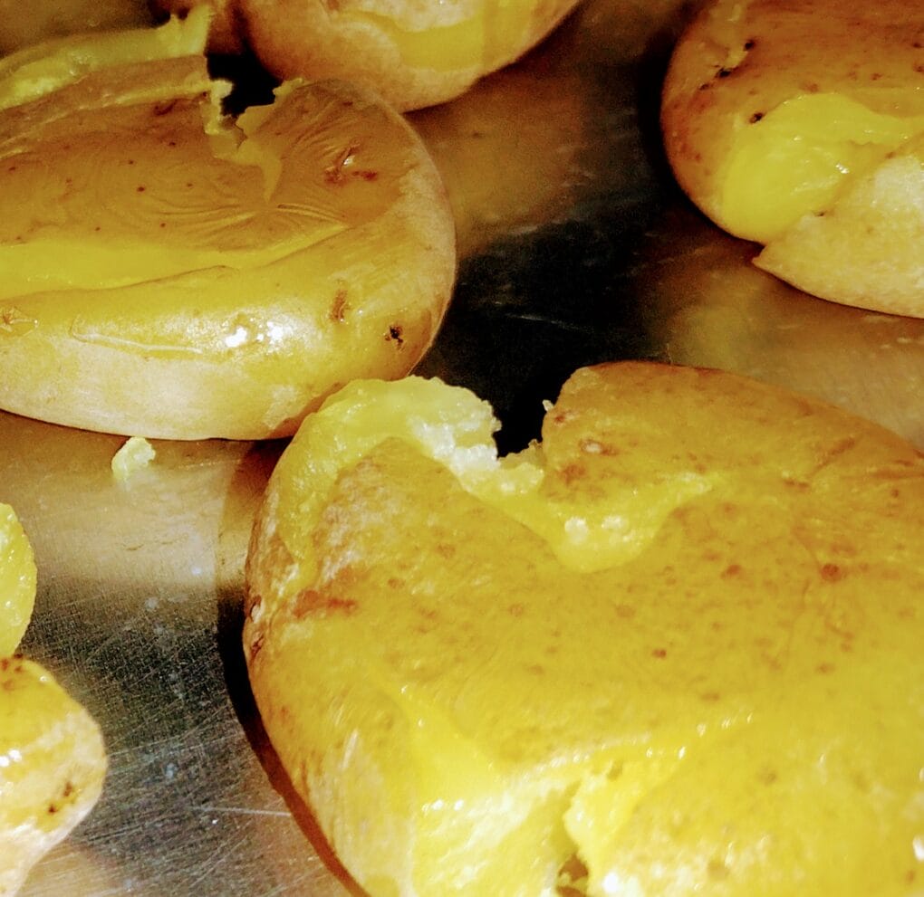 Smashed Garlic Baby Potatoes THE RECIPE BOWL