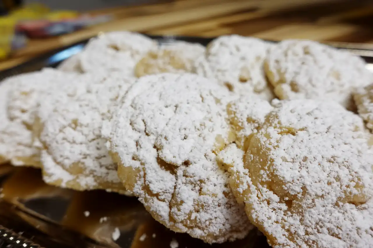 potato-chip-cookies-dusted-with-powdered-suga.webp
July 13, 2026