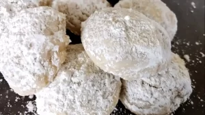 potato-chip-cookies-dusted-with-powdered-sugar.