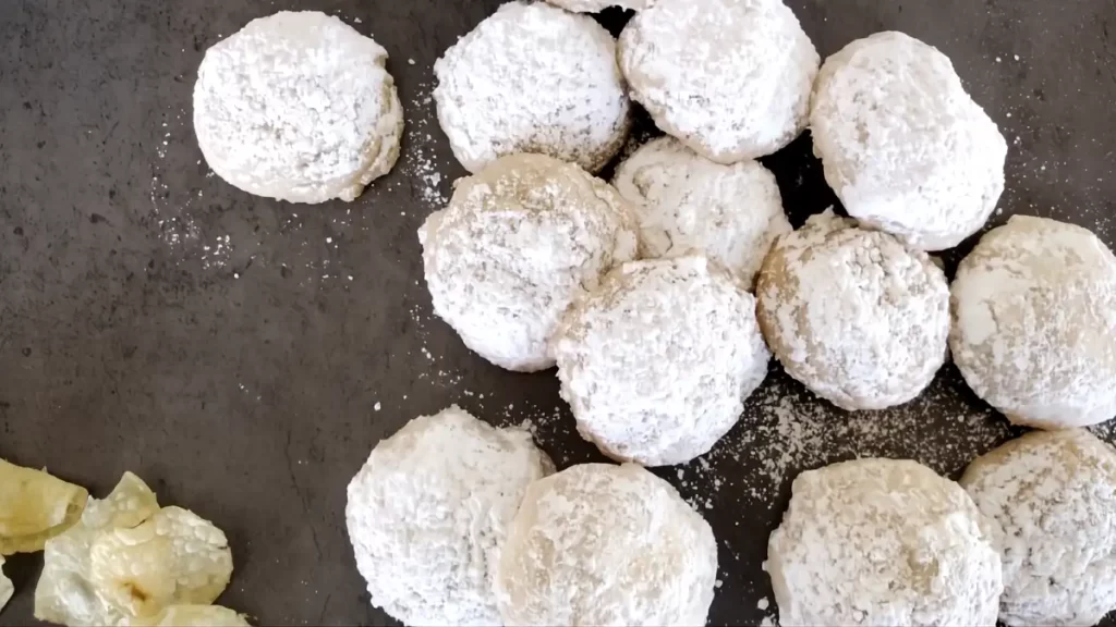 potato-chip-cookies-on-table