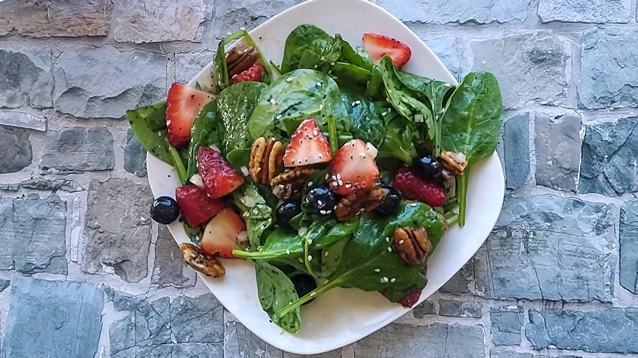 Strawberry Spinach Salad