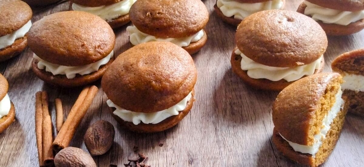 pumpkin whoopie pies