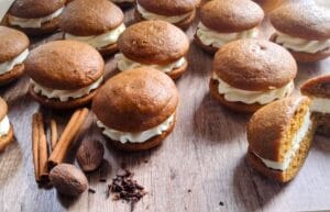 pumpkin whoopie pies