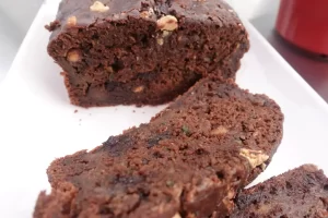 close-up-chocolate-zucchini-bread