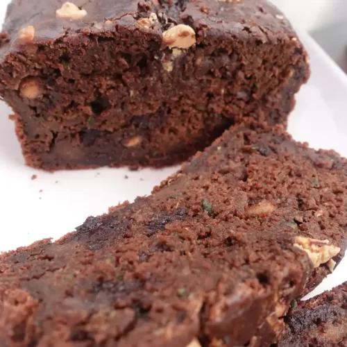 close-up-chocolate-zucchini-bread