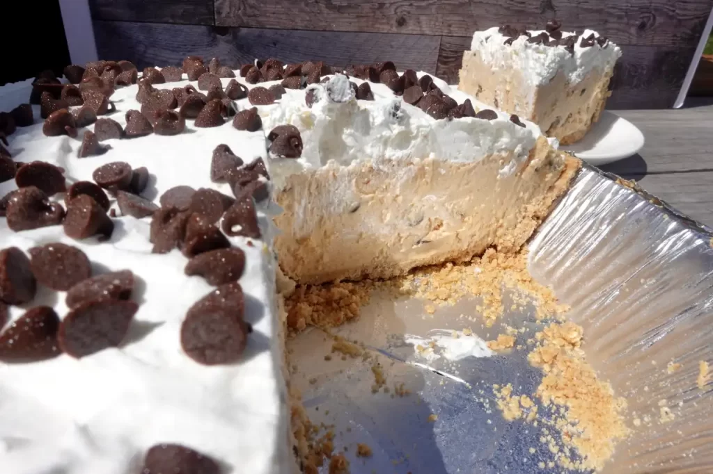 peanut-butter-pie-with-piece-cut-out