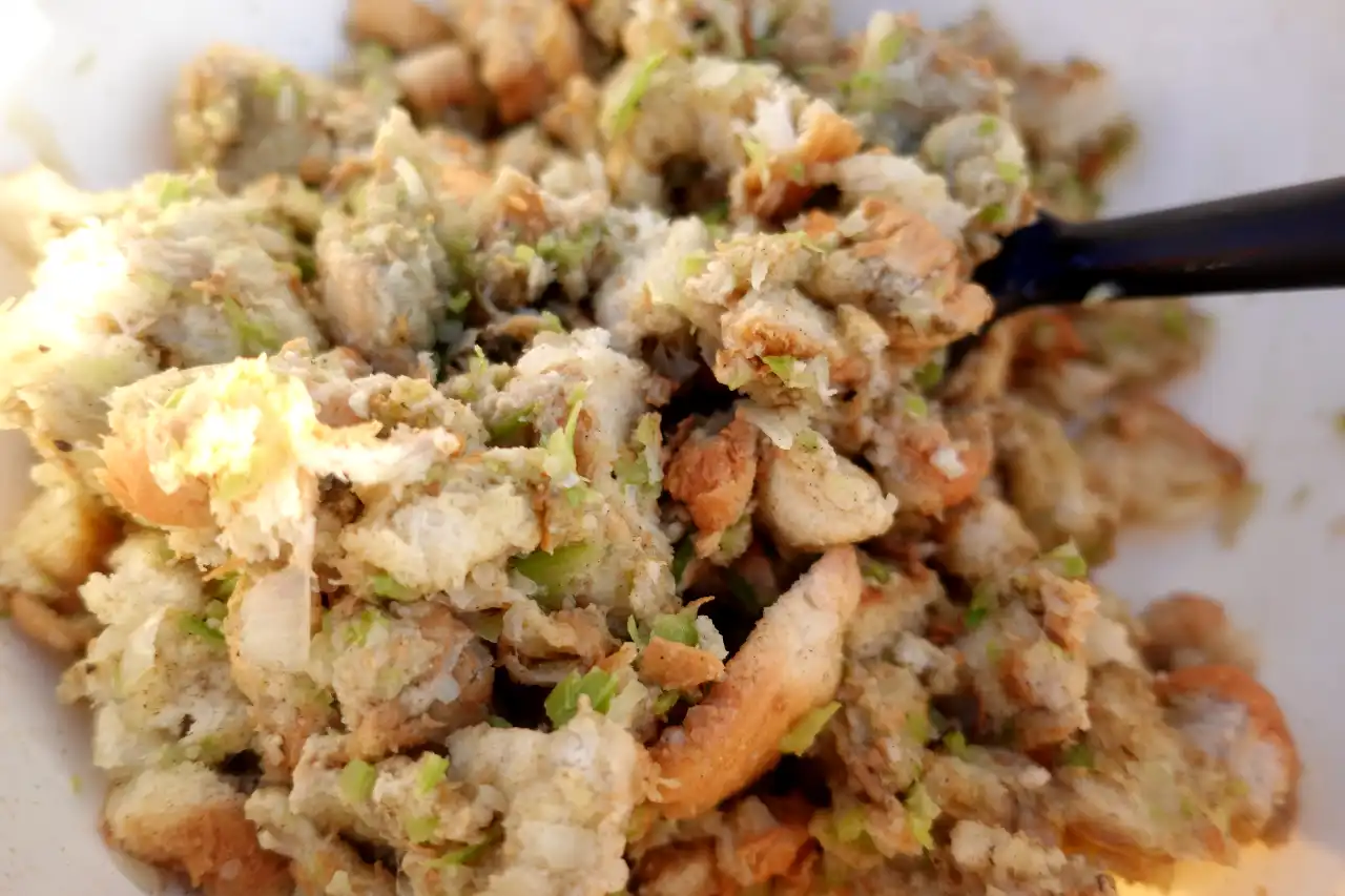 stuffing-in-white-serving-bowl