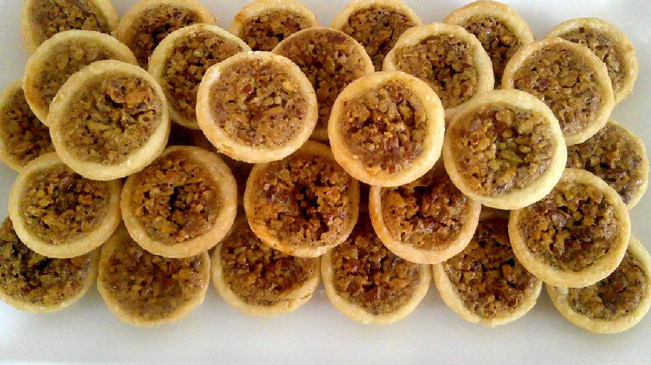 top-view-pecan-tart