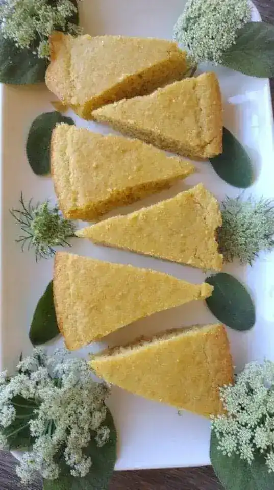 corn-bread-on-white-serving