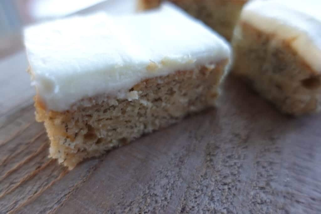 banana bars with cream cheese frosting