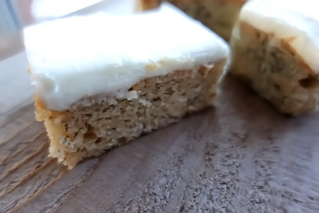 banana-bars-on-wooden-table.