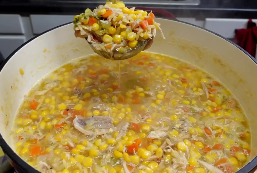 close-up-chicken-corn-soup-in-pot