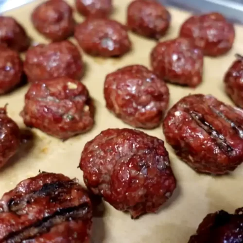 close-up-smoked-meatballs