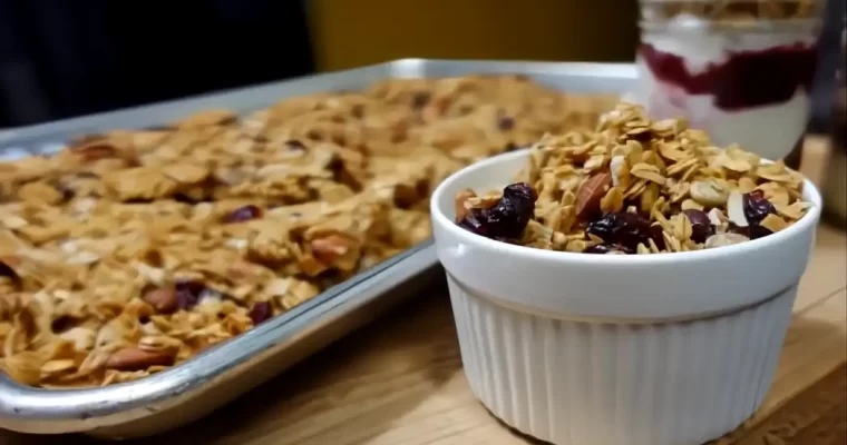 The Best Homemade Granola Recipe