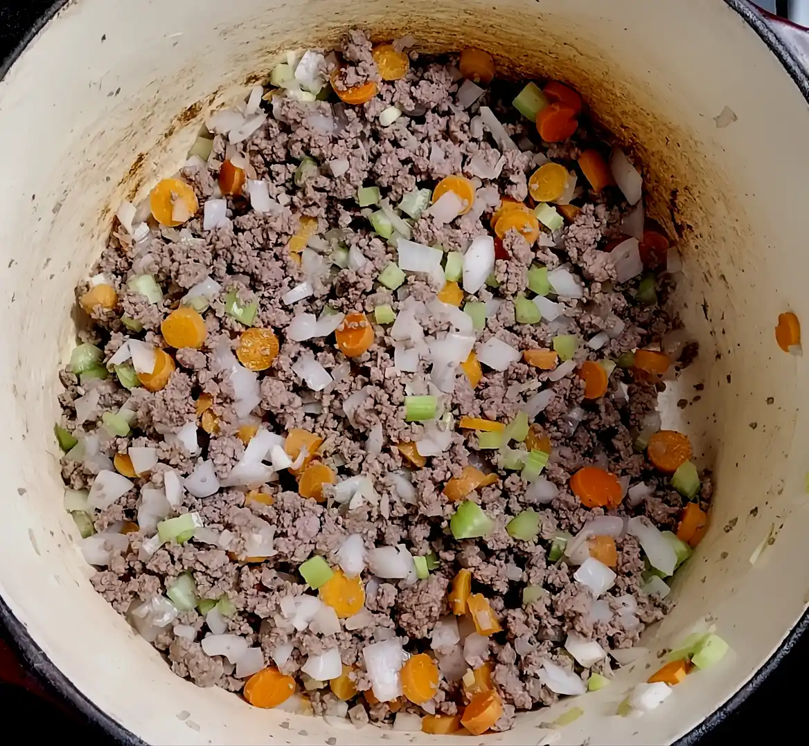 burger-celery-onion-in-dutch-oven.