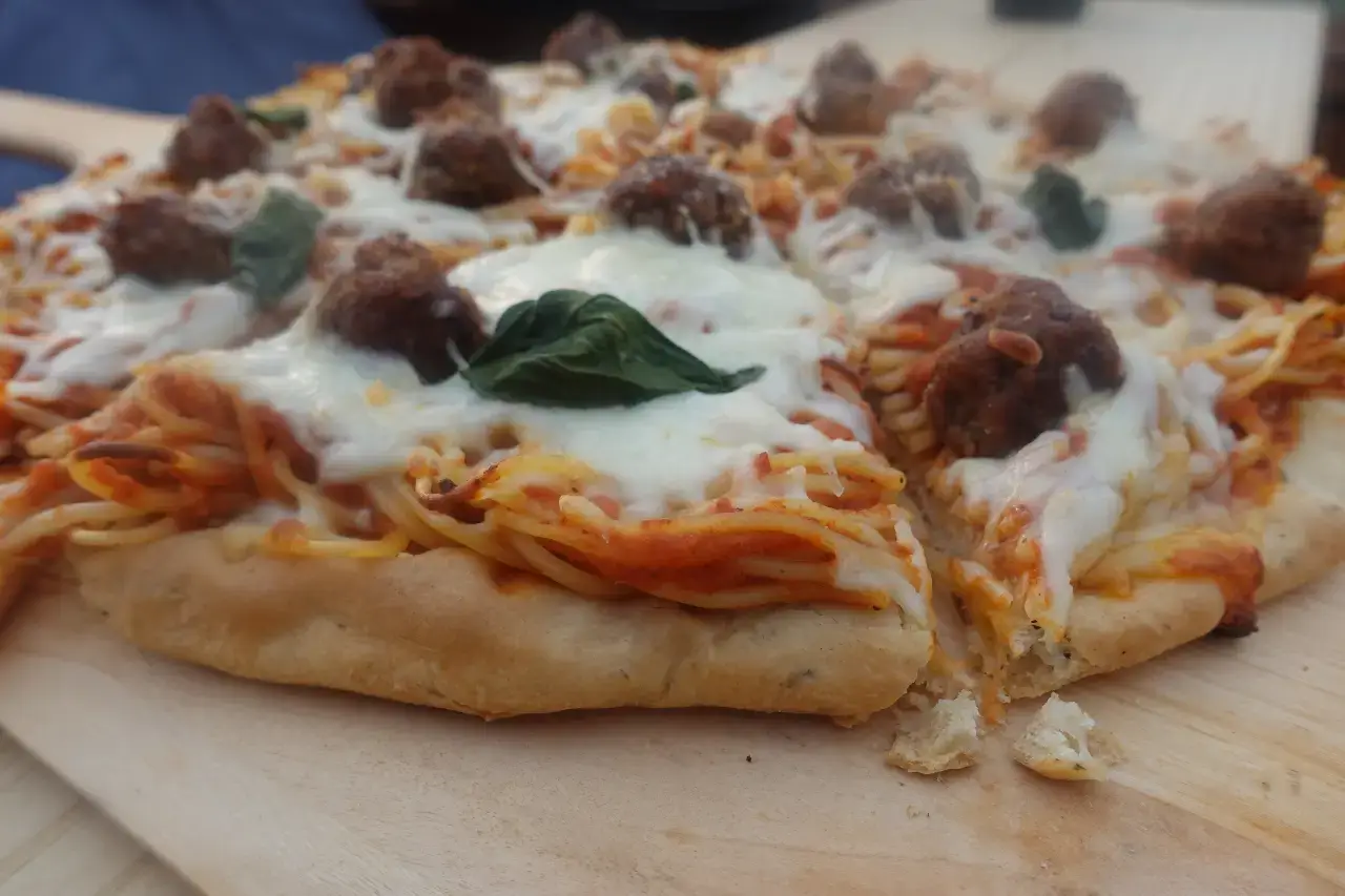 Spaghetti And Meatball Pizza