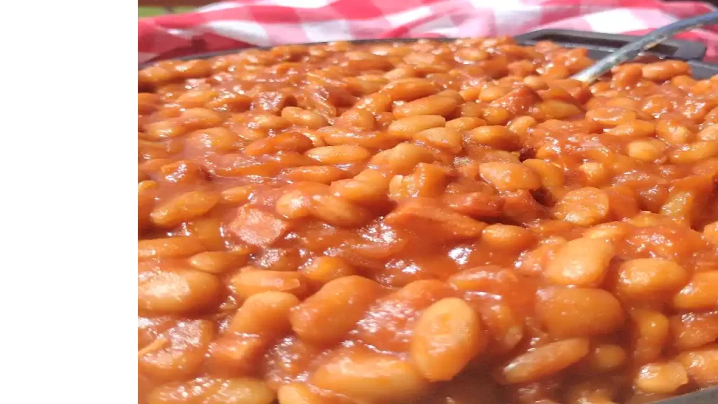 baked beans in cast iron skillet