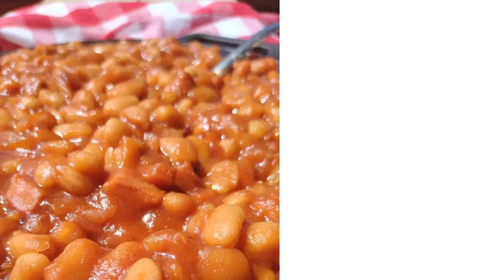 baked beans in cast iron skillet