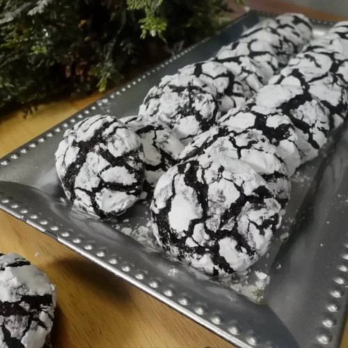 chocolate-crinkles-on-silver-serving-tray