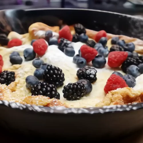 close-up-dutch-baby-topped-with-fruit.