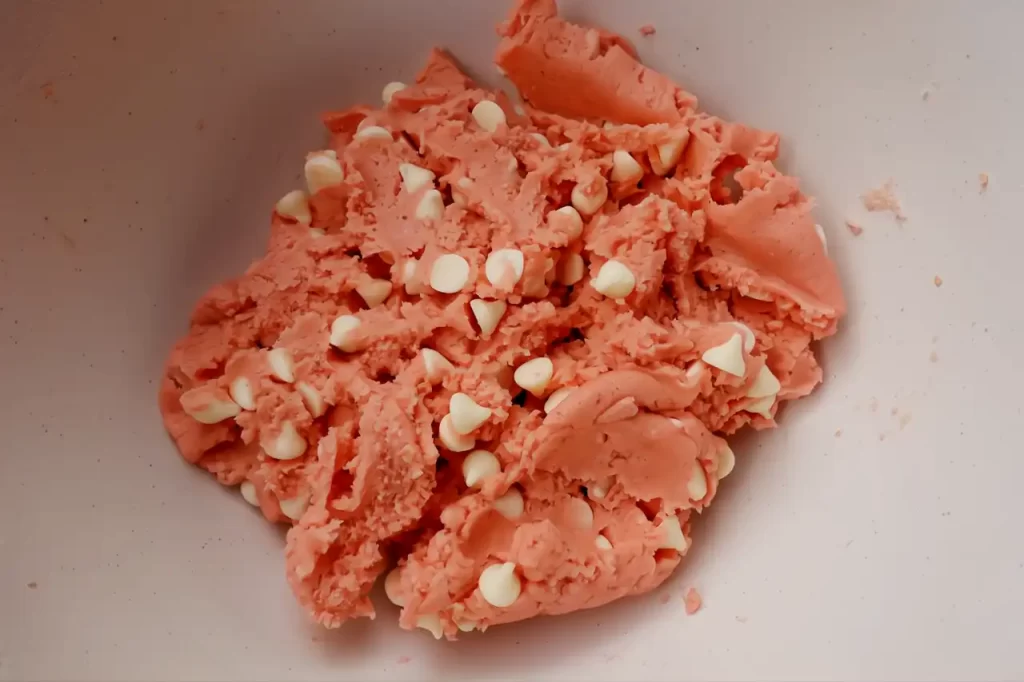 strawberry-cream-cheese-truffle-mix