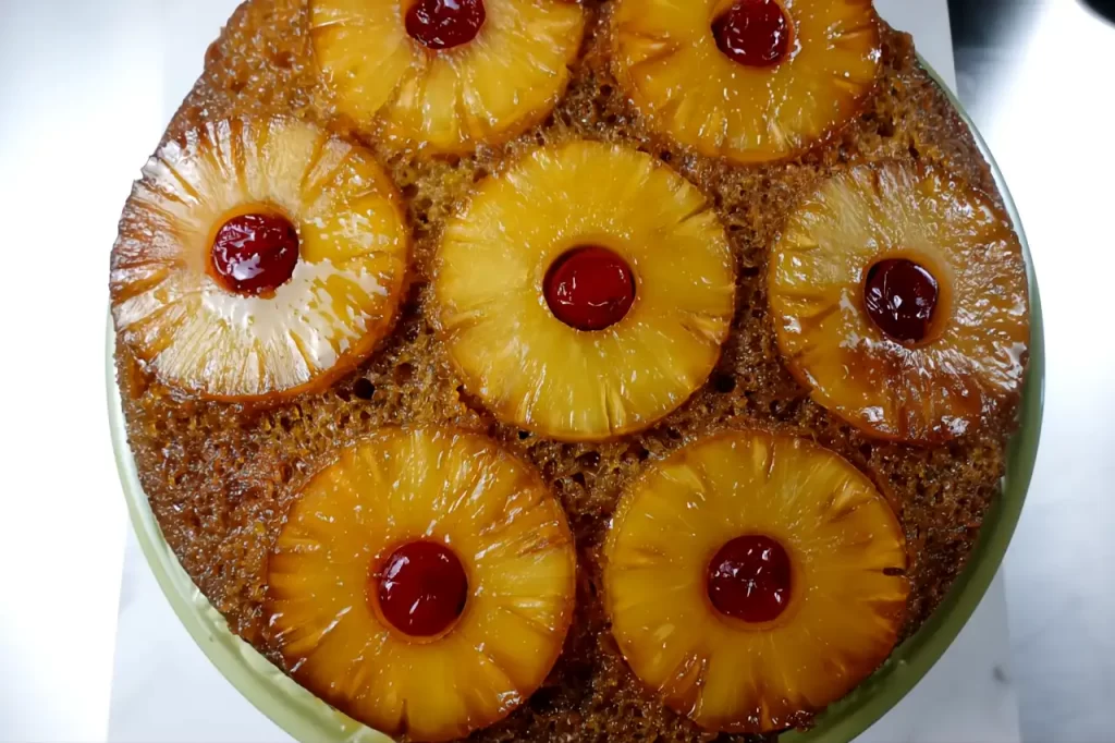 top-view-pineapple-upside-down-cake