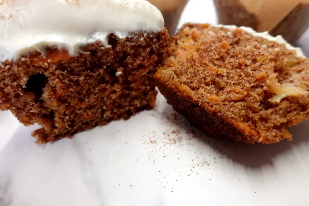 carrot-cake-cupcakes-cut-in-half.