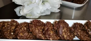 close-up-of-no-bake-cookies-in-a-small-white-dish