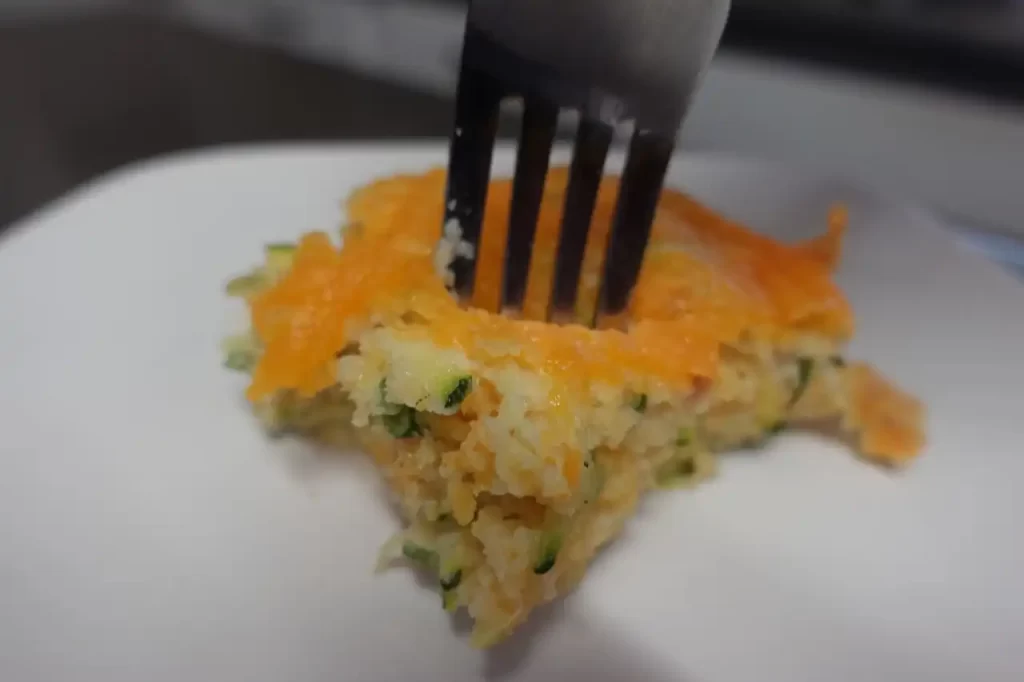 bite-of-zucchini-ham-and-cheese-pie.