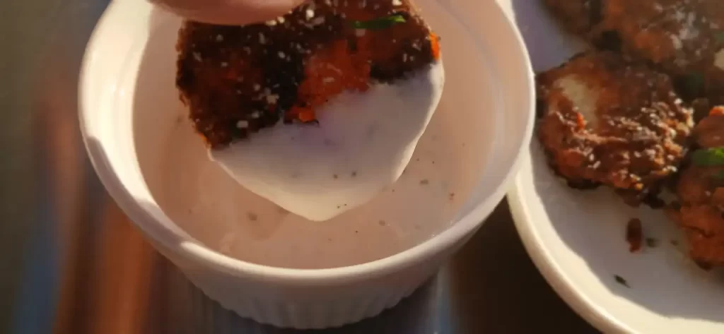 zucchini-dipped-in-ranch