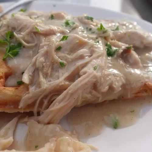 close-up-chicken-and-waffles