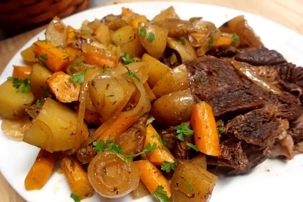 beef-pot-roast-on-plate