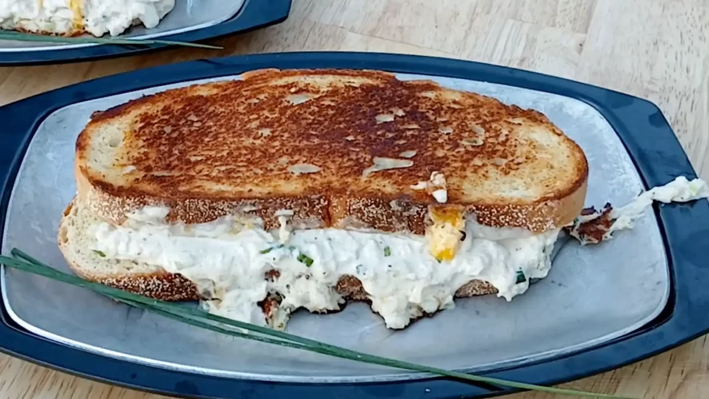 creamy-crab-grilled-cheeese.
