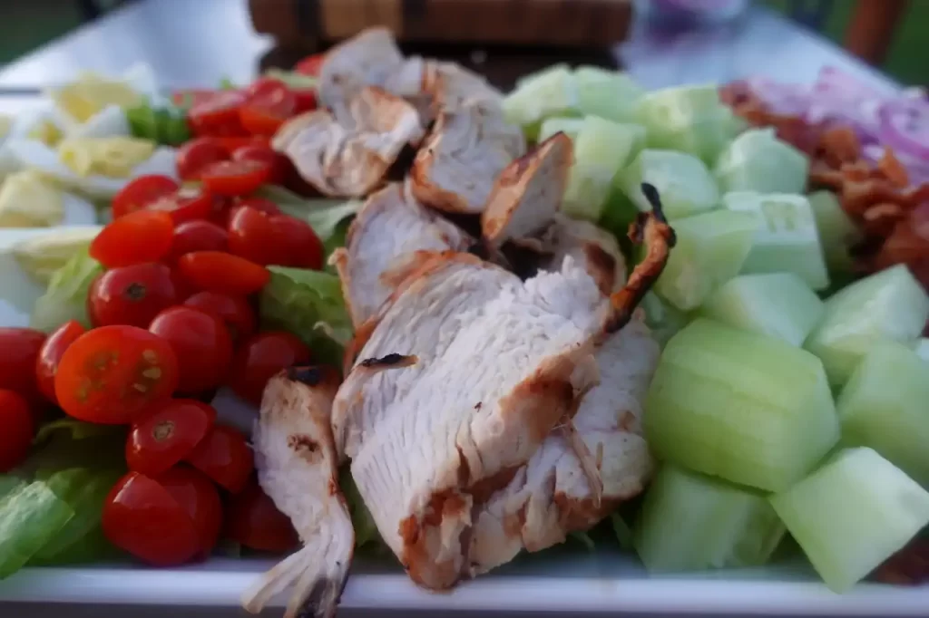 close-up-chicken-cobb-salad