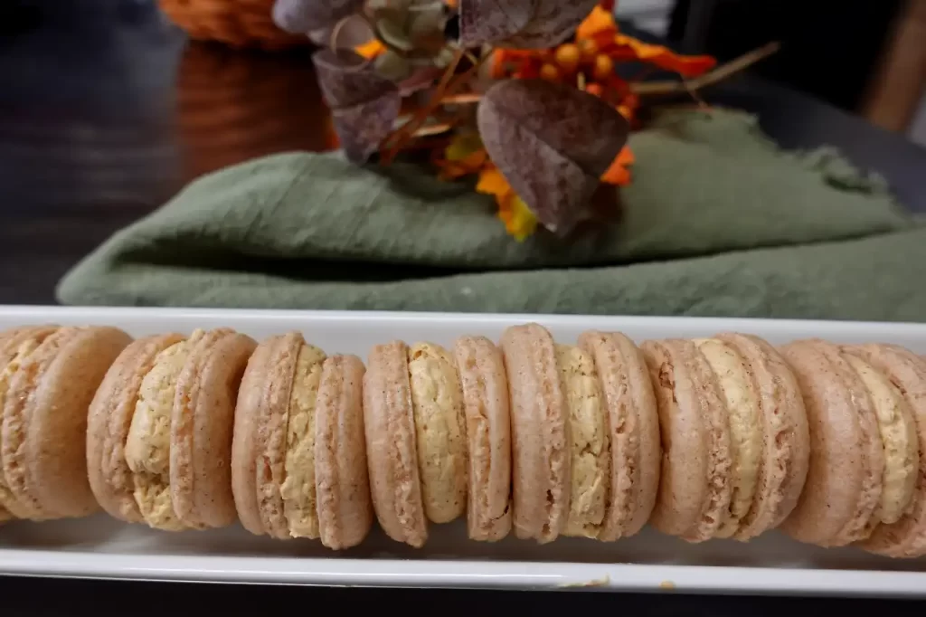 close-up-macron-pumpkin-with-pumpkin-spice-buttercream.