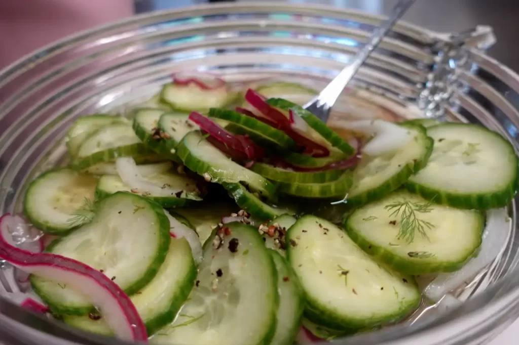 close-up-pickled-onion-and-cucumbers.