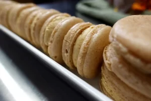 close-up-pumpkin-macarons recipe