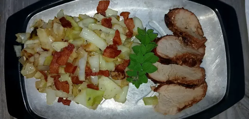 fried-cabbage-smoked-pork-platter