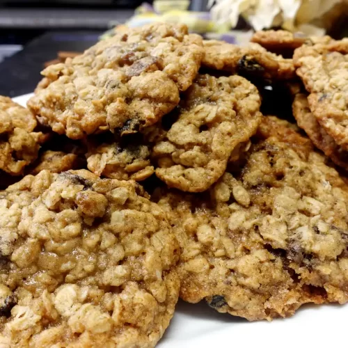 oatmeal-raisin-cookie-recipe-on-platter-piled-high