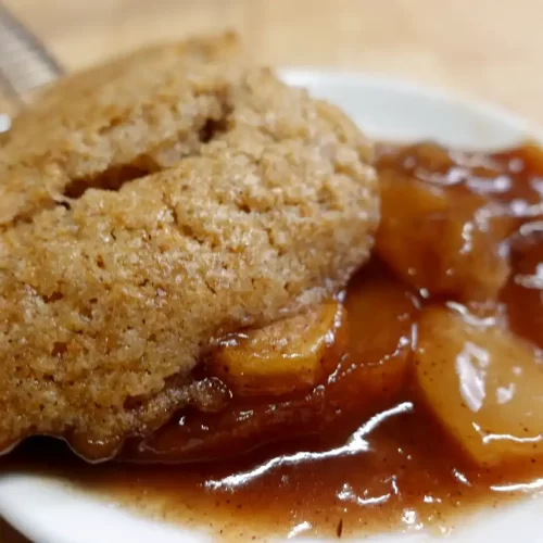 serving-maple-caramel-apple-cobbler-recipe