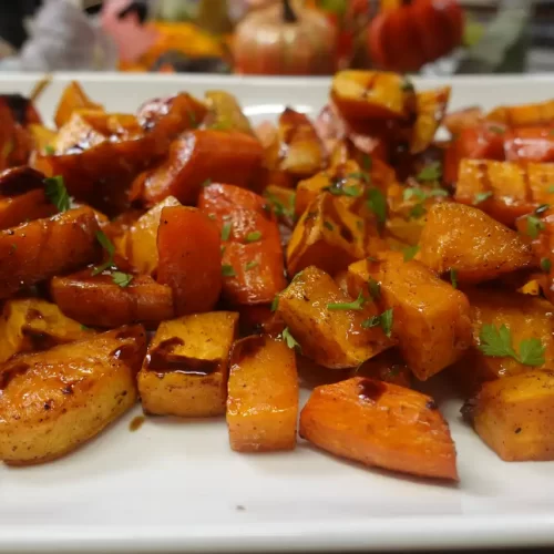 close-up-roasted-sweet-potatoes-and-carrots