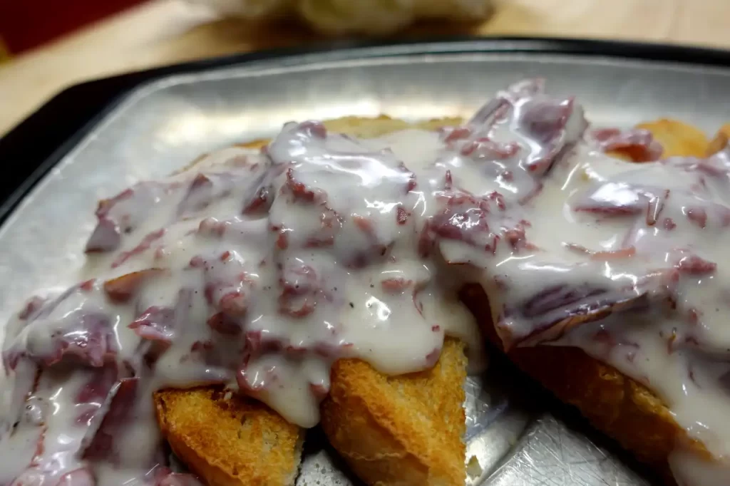 cream-dried-beef-over-toast