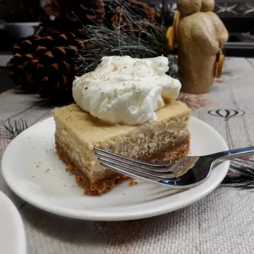 eggnog-cheese-cake-bars-on-serving-plate.