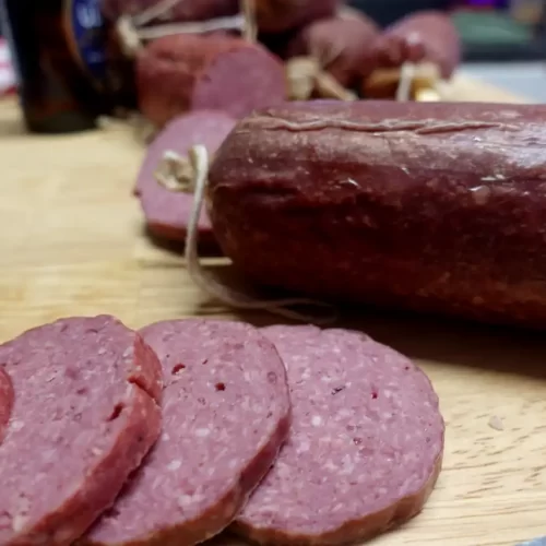 beef-bologna-with-cheese-on-snack-board.