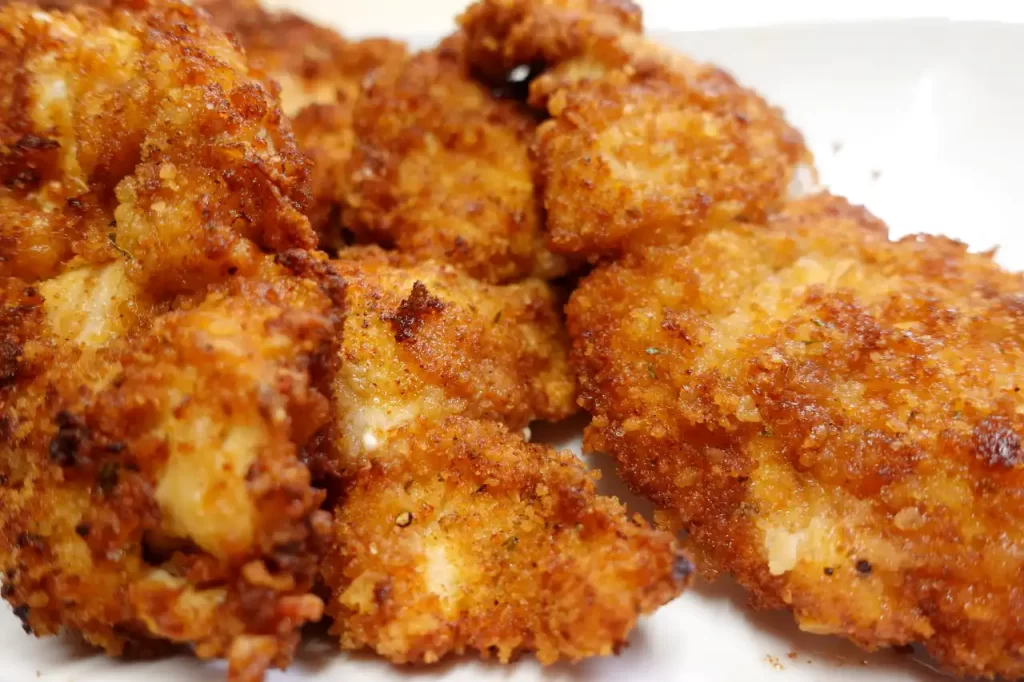 chicken-cutlets-on-white-tray
