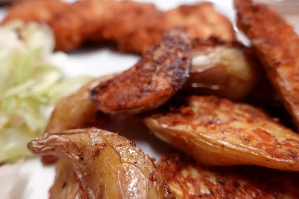 close-up-of-crispy-parmesan-fingerling-potatoes