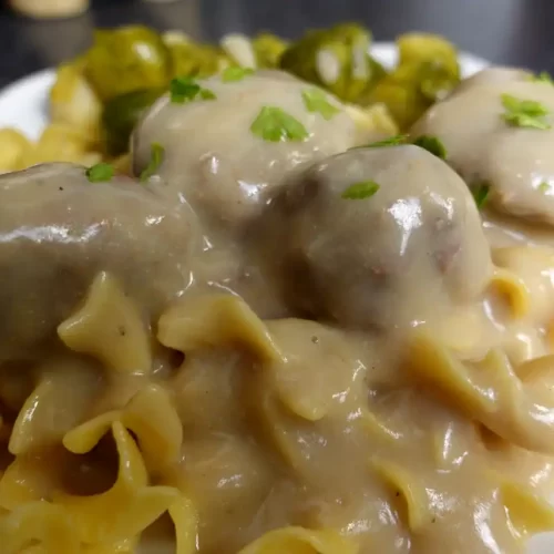 close-up-swedish-meatballs.