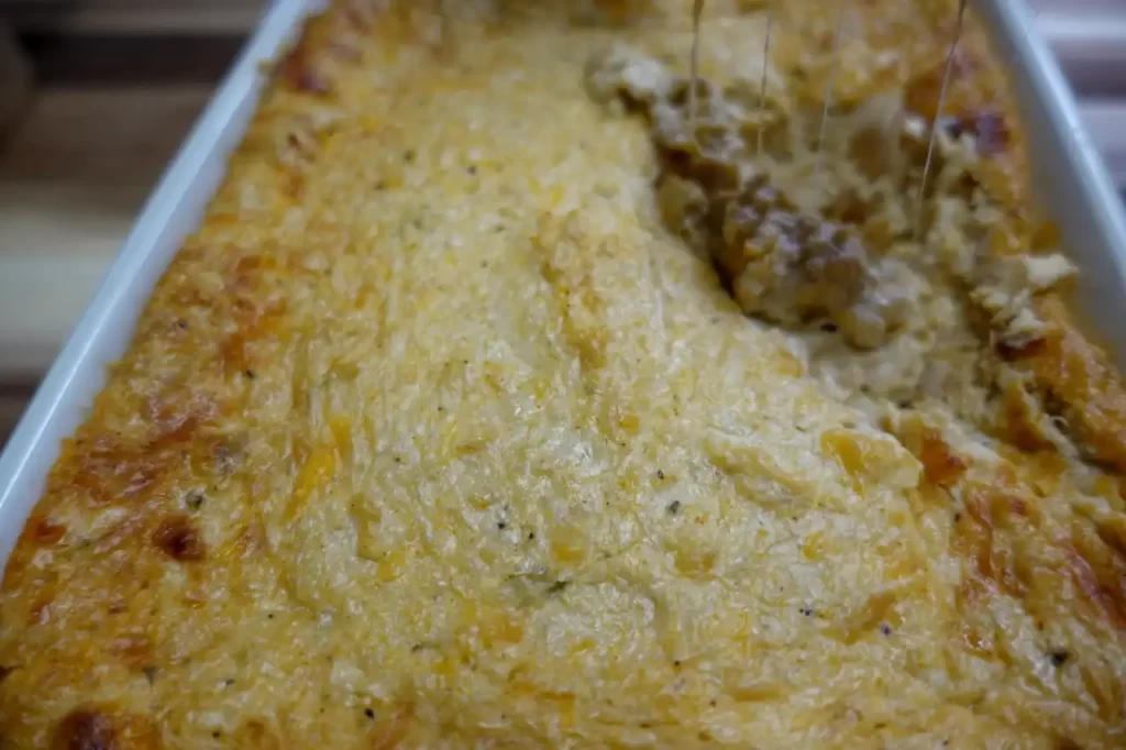 close-up-cheesy-hot-crab-dip-in-baking-dish.